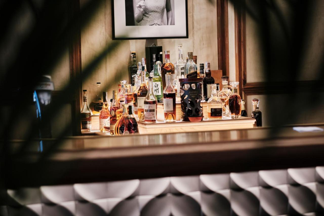 El Llorenc Parc De La Mar - Adults Only Palma de Mallorca Exteriör bild The bar at the 21 Club