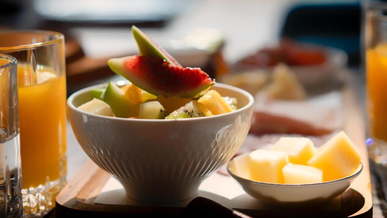 El Llorenc Parc De La Mar - Adults Only Palma de Mallorca Exteriör bild Fruit salad