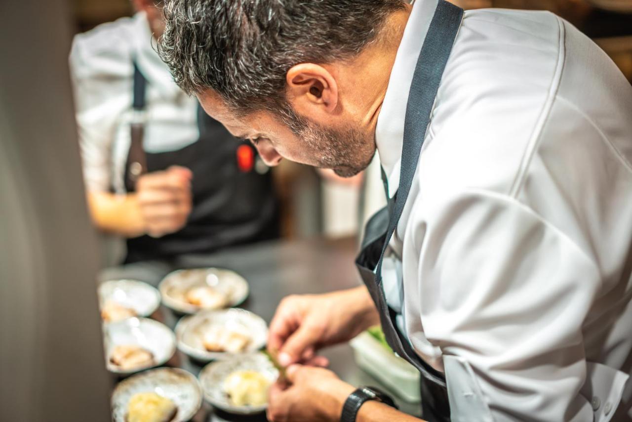 El Llorenc Parc De La Mar - Adults Only Palma de Mallorca Exteriör bild Chef preparing food